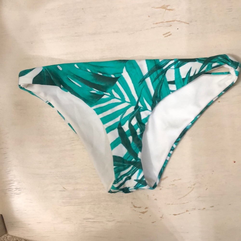 La heart bathing suit bottoms